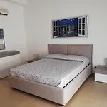 Casa Lidia 卡斯泰拉马莱